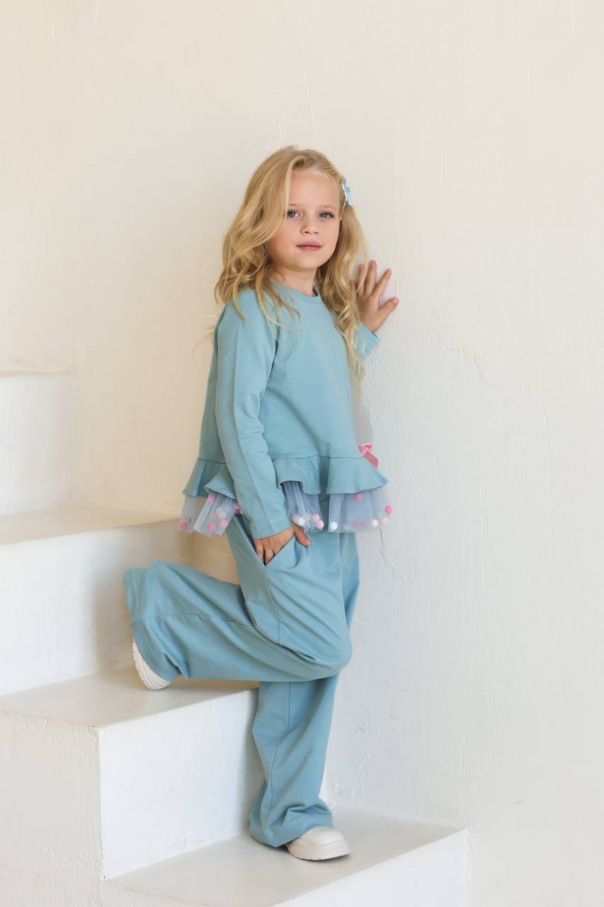 Vikki blue suit