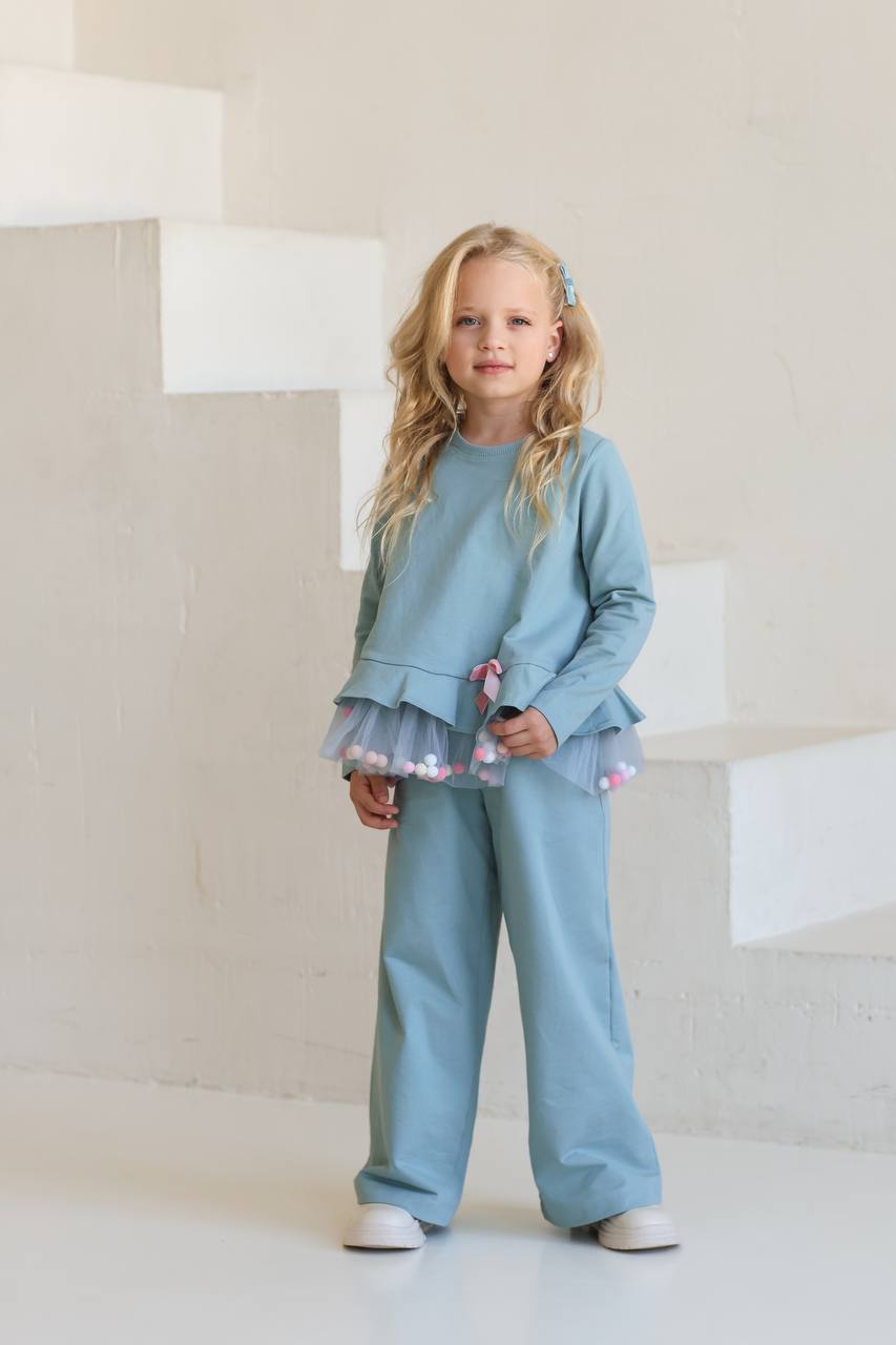 Vikki blue suit